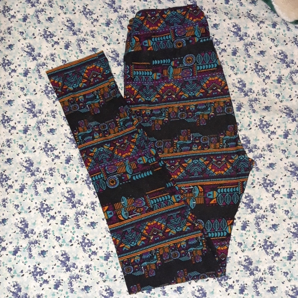 Lularoe legging shape print One size